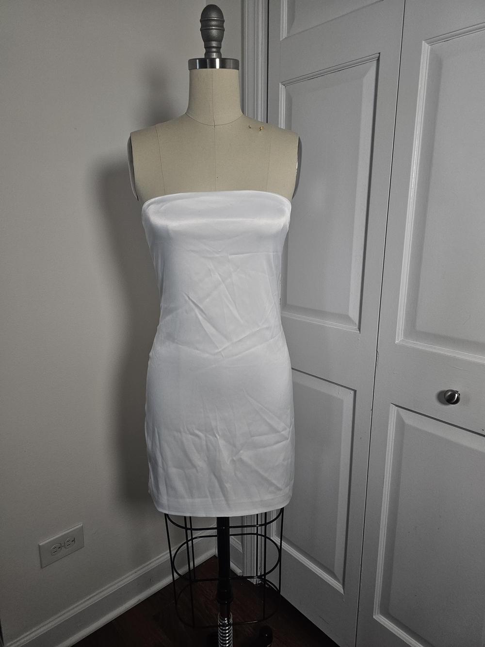 NWT! Fashion Nova White Strapless Satin Mini Dress